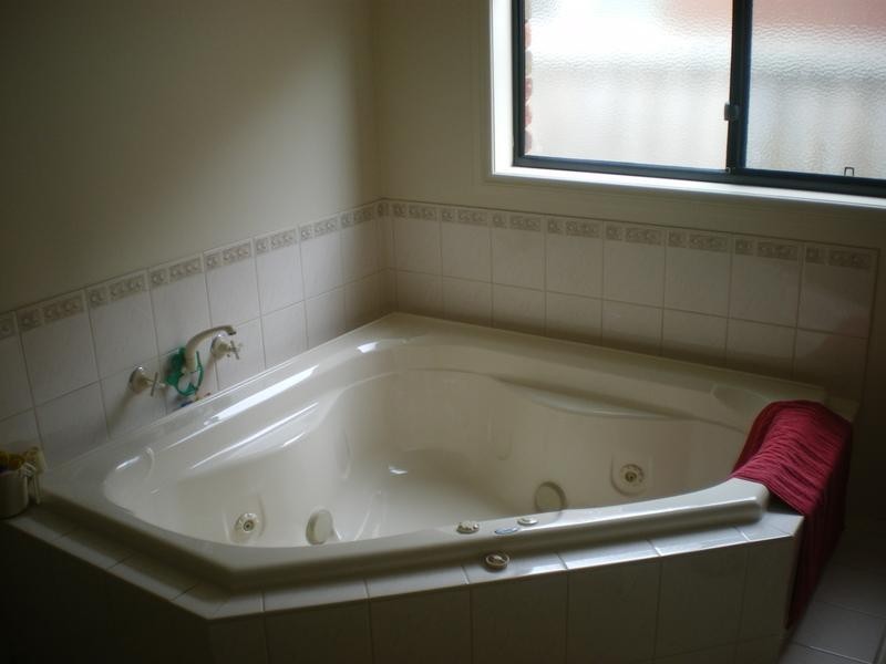 37 Toal Drive, Warrnambool VIC 3280