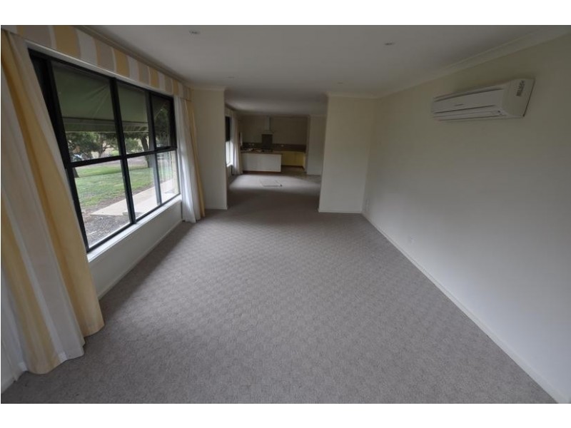 1 Harrisons Road, Pomborneit VIC 3260