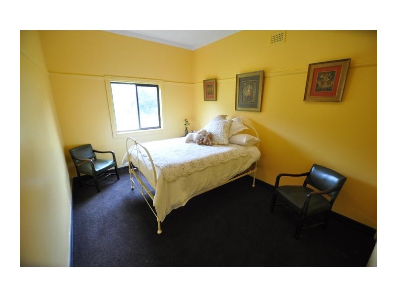 61 Maddens Bridge Road, Cobden VIC 3266