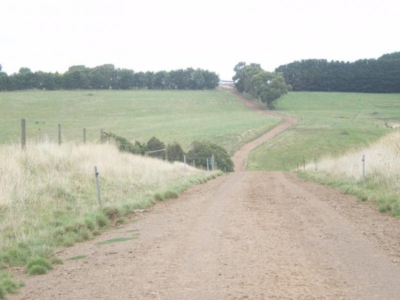 326 Crescent Road, Simpson VIC 3266