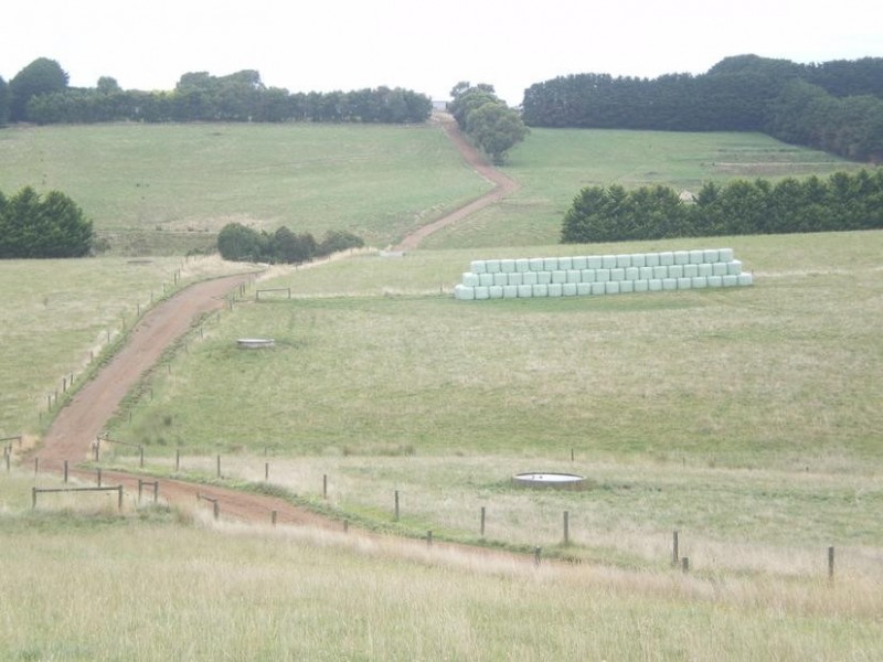 326 Crescent Road, Simpson VIC 3266