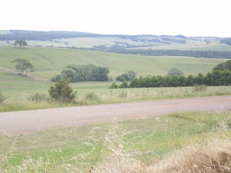 326 Crescent Road, Simpson VIC 3266