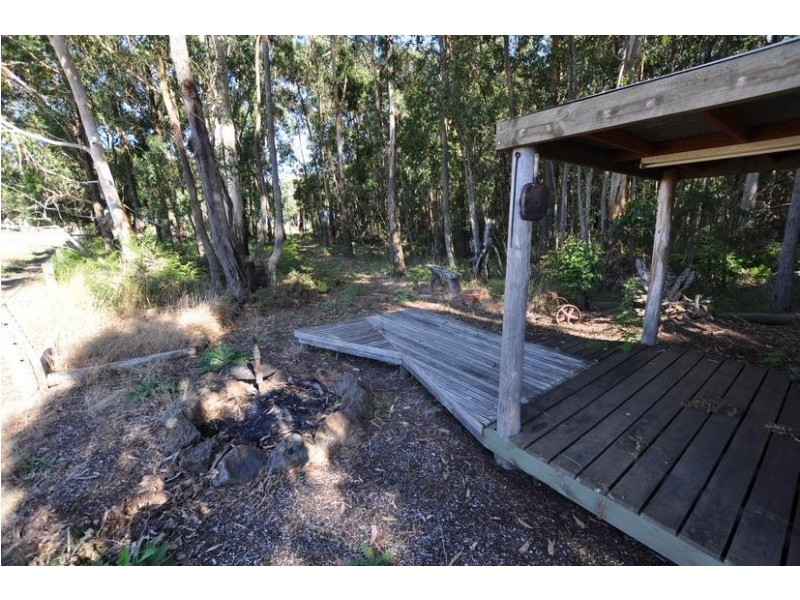 Lot TP 817312, Lot 1 Cemetery Road, Cobden VIC 3266