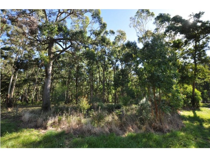 Lot TP 817312, Lot 1 Cemetery Road, Cobden VIC 3266