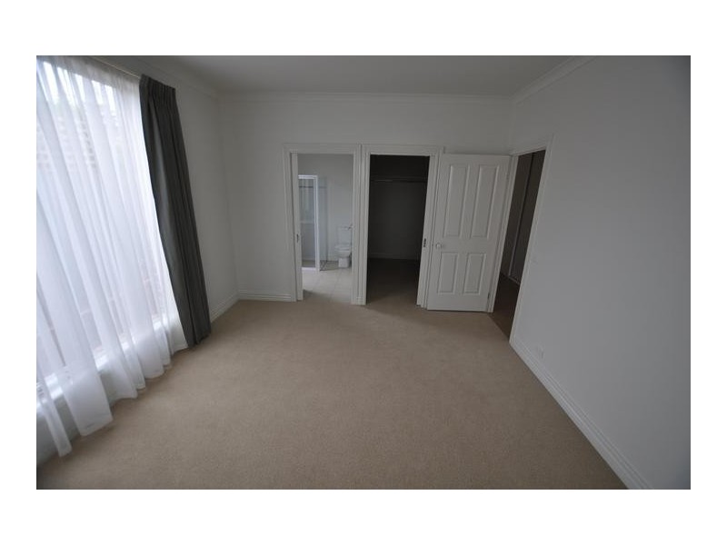 1 Honeyeater Court, Warrnambool VIC 3280