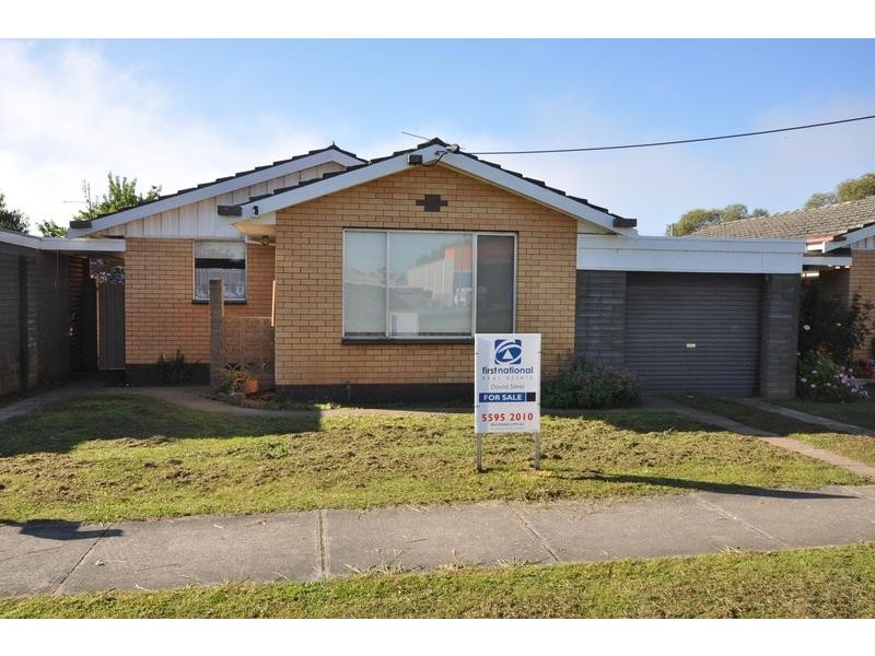 86 Victoria Street, Cobden VIC 3266