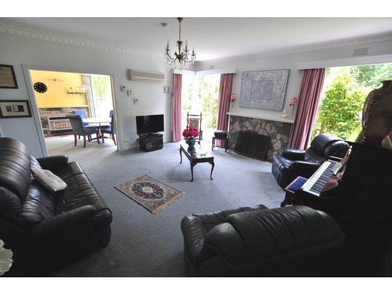 45 Lord Street, Cobden VIC 3266