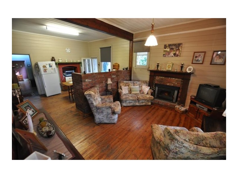 43 Oswells Road, Boorcan VIC 3265