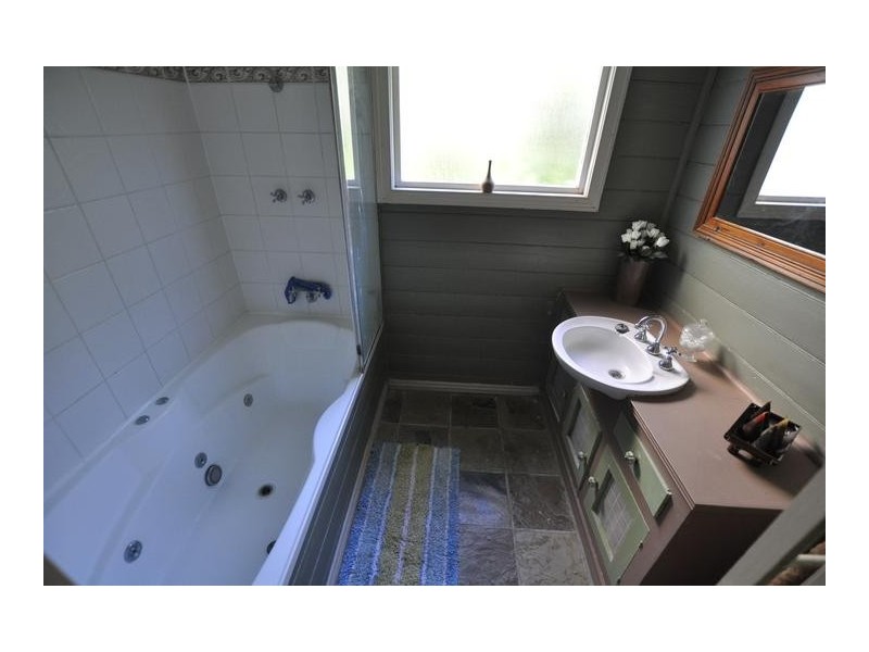 43 Oswells Road, Boorcan VIC 3265