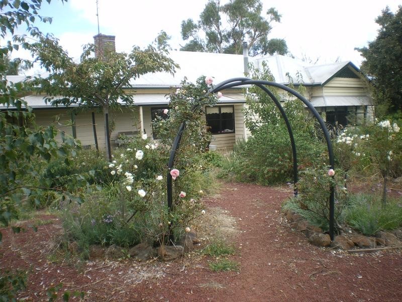 152 Beatons Road, Cobden VIC 3266