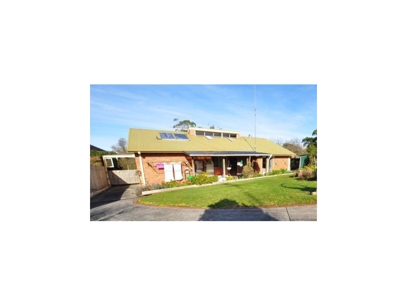 24 Peter Street, Cobden VIC 3266