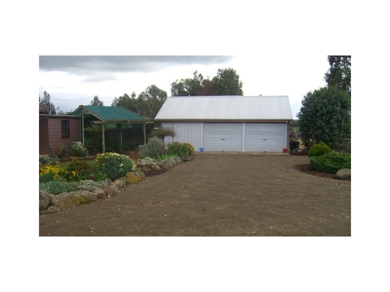 61 Maddens Bridge Road, Glenfyne VIC 3266