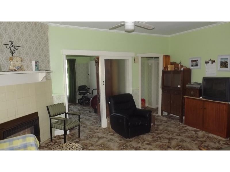 18 Ziegler Parade, Allansford VIC 3277