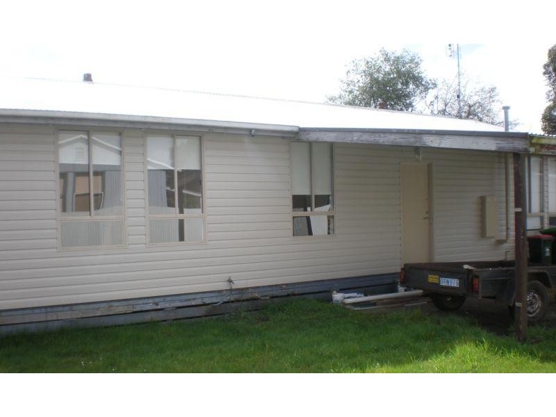 2/84 Parrott Street, Cobden VIC 3266