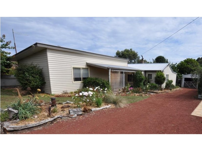 28 Holden Street, Camperdown VIC 3260