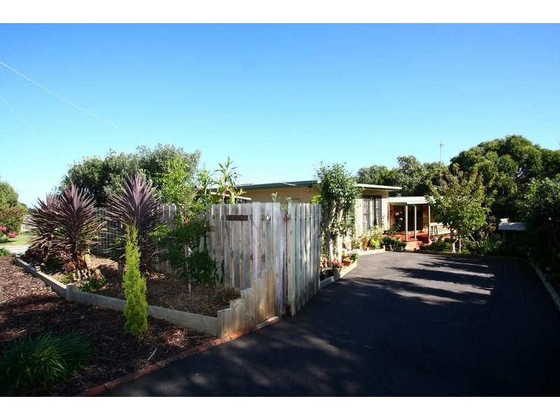 87 Hennessy Street, Port Campbell VIC 3269