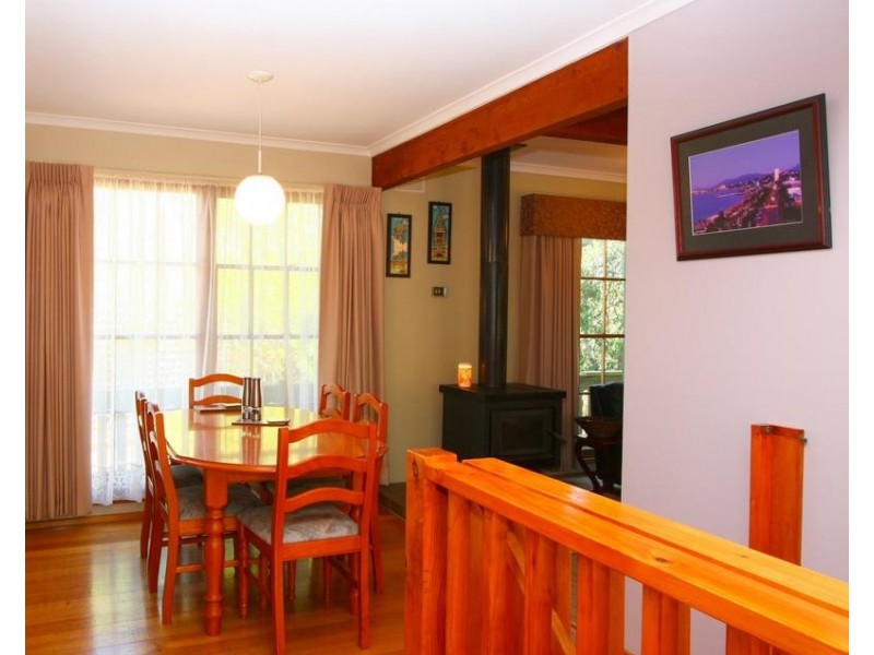 87 Hennessy Street, Port Campbell VIC 3269