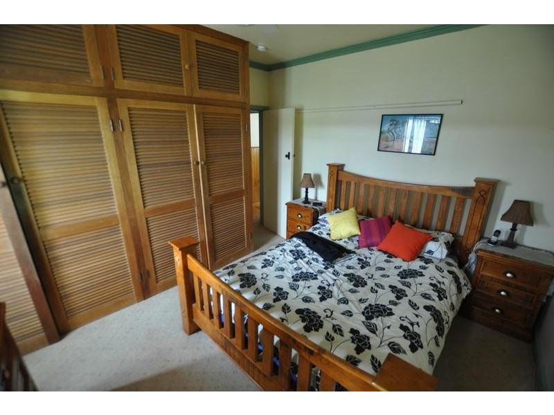 5 Murrock Street, Simpson VIC 3266