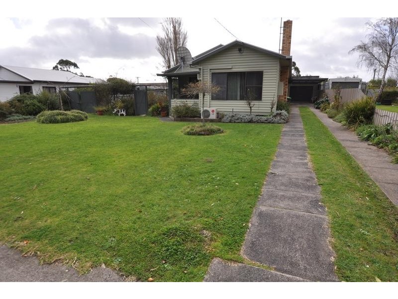 5 Murrock Street, Simpson VIC 3266