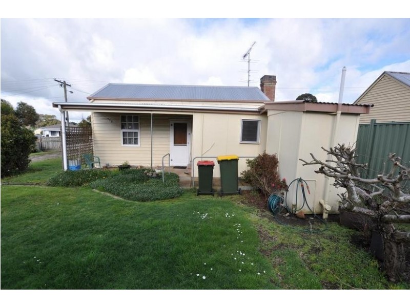 14 Smith Street, Cobden VIC 3266