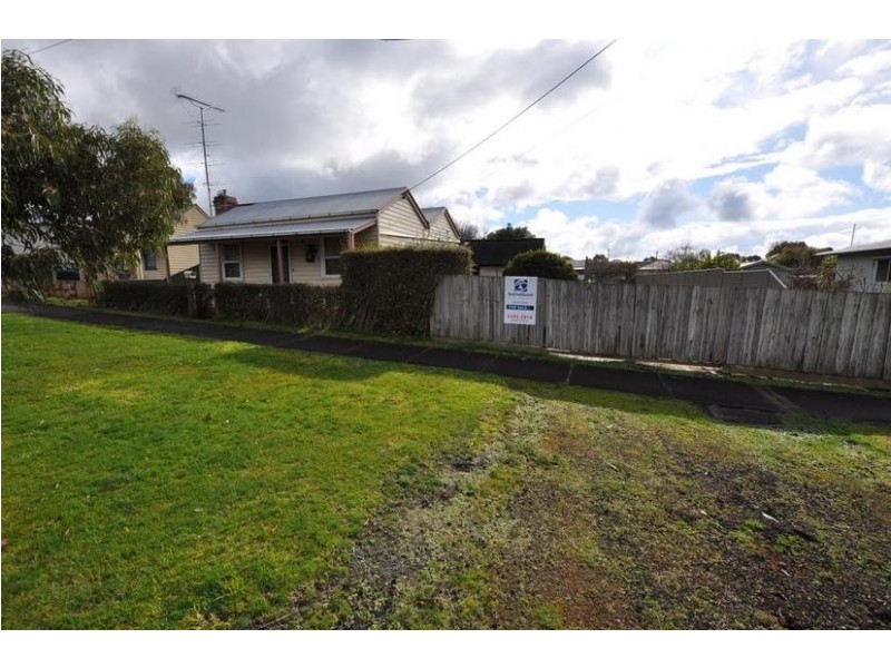 14 Smith Street, Cobden VIC 3266