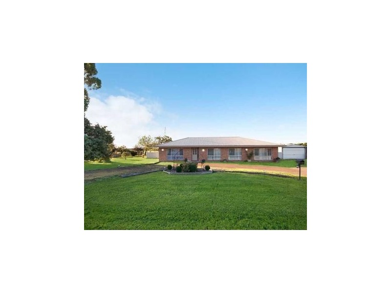 106 Black Street, Terang VIC 3264