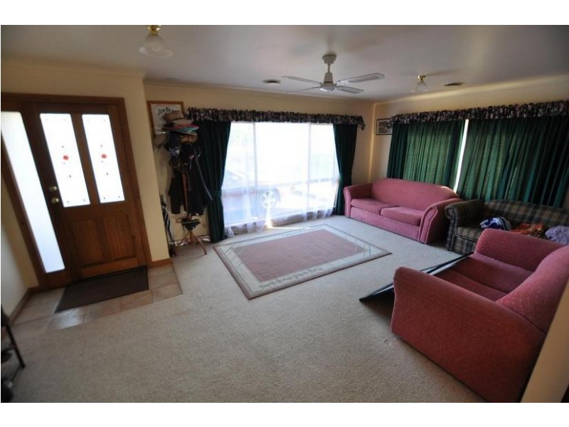 106 Black Street, Terang VIC 3264