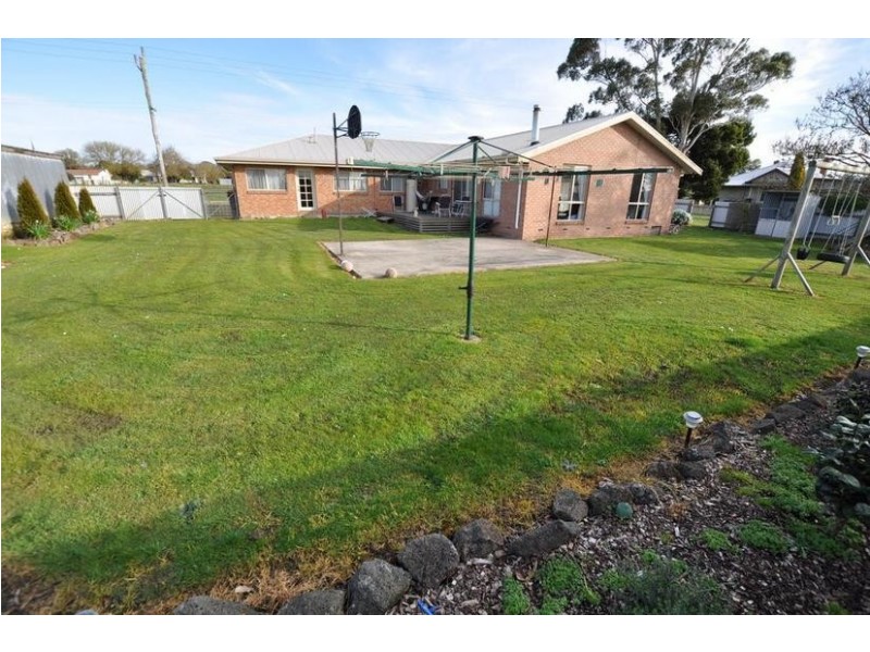 106 Black Street, Terang VIC 3264