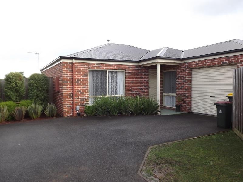 2/13 Golden Springs Court, Warrnambool VIC 3280