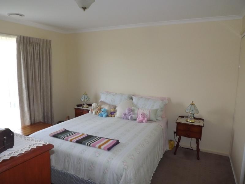 2/13 Golden Springs Court, Warrnambool VIC 3280