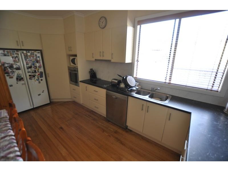 5 Murrock Street, Simpson VIC 3266