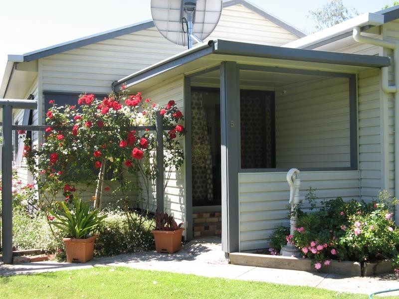 5 Murrock Street, Simpson VIC 3266