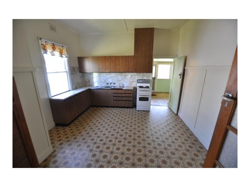 10 Silvester Street, Cobden VIC 3266