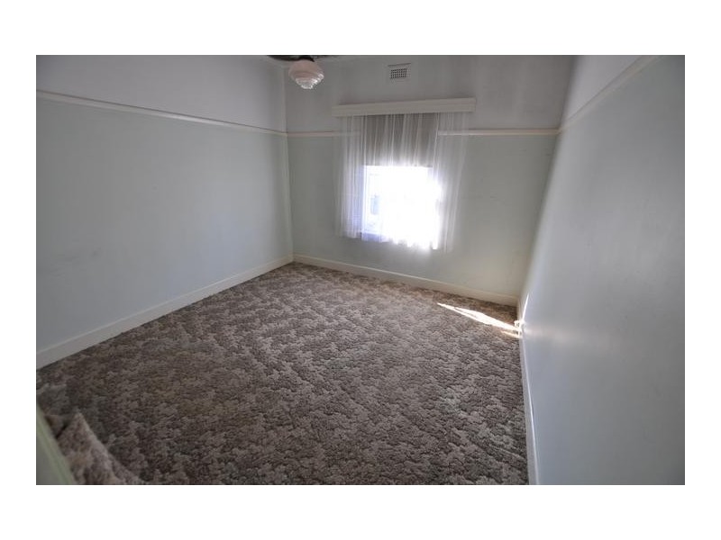 10 Silvester Street, Cobden VIC 3266