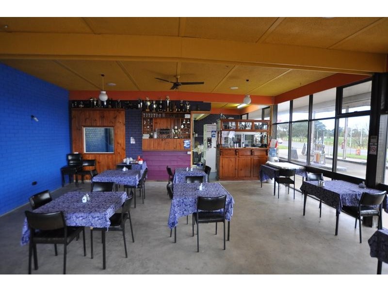 1236 Camperdown, Cobden VIC 3266