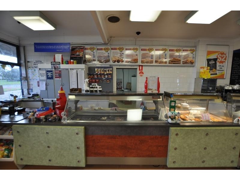 1236 Camperdown, Cobden VIC 3266