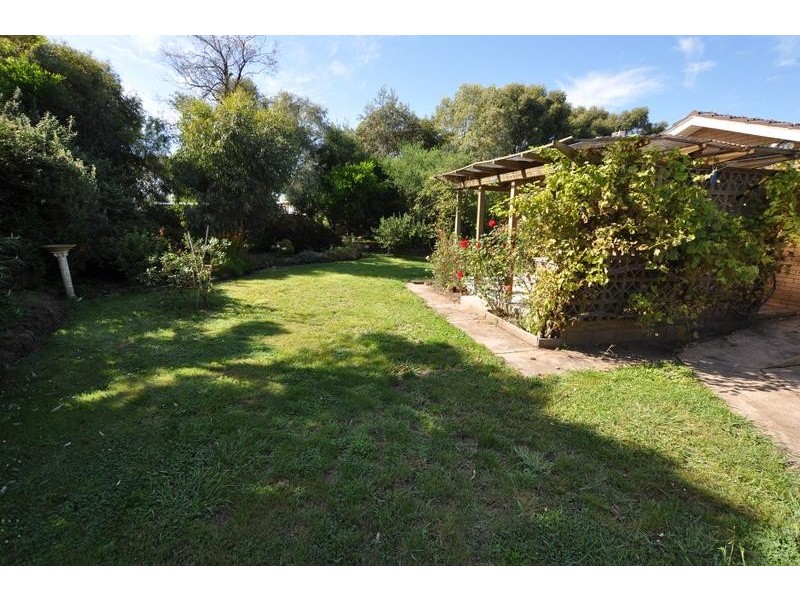 94 Clarke Street, Cobden VIC 3266