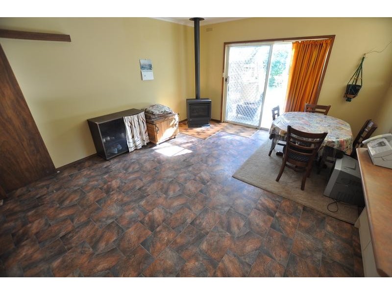 94 Clarke Street, Cobden VIC 3266