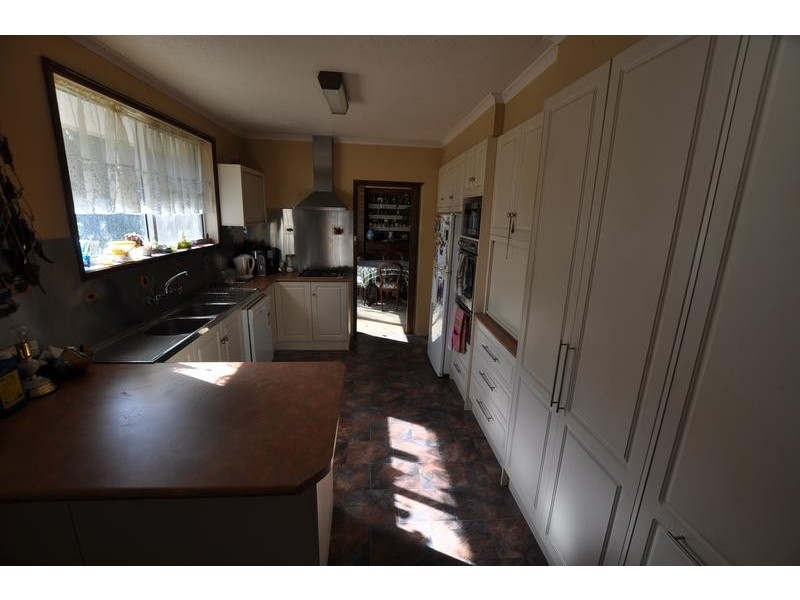 94 Clarke Street, Cobden VIC 3266