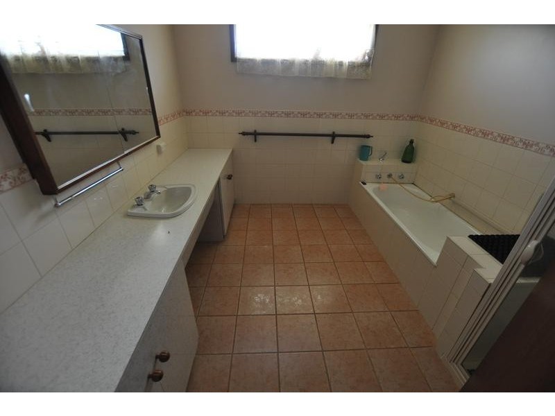 94 Clarke Street, Cobden VIC 3266