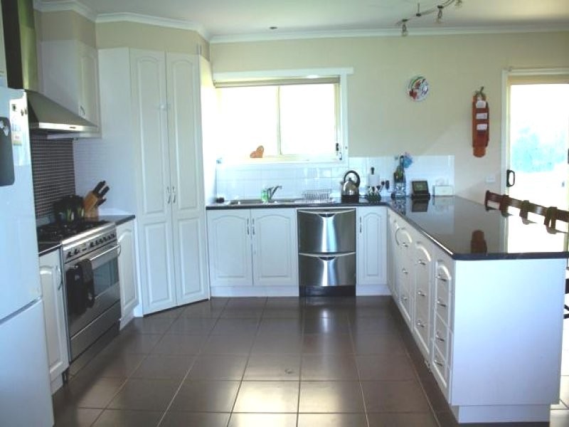 105 Browns Road, Timboon VIC 3268