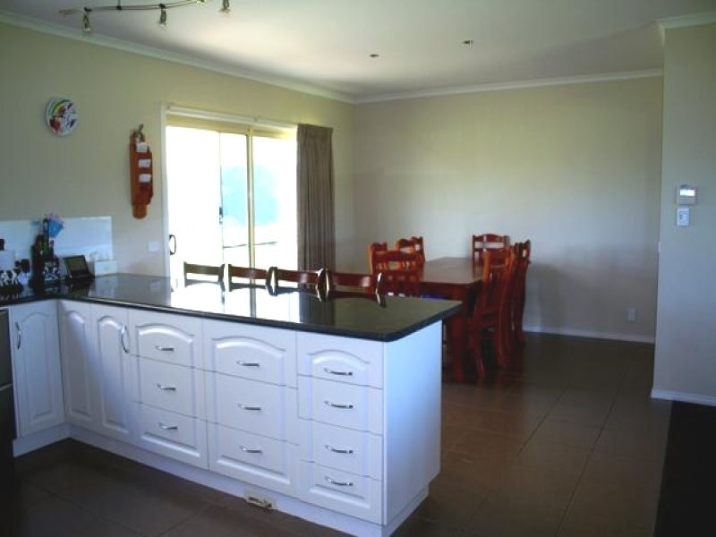 105 Browns Road, Timboon VIC 3268