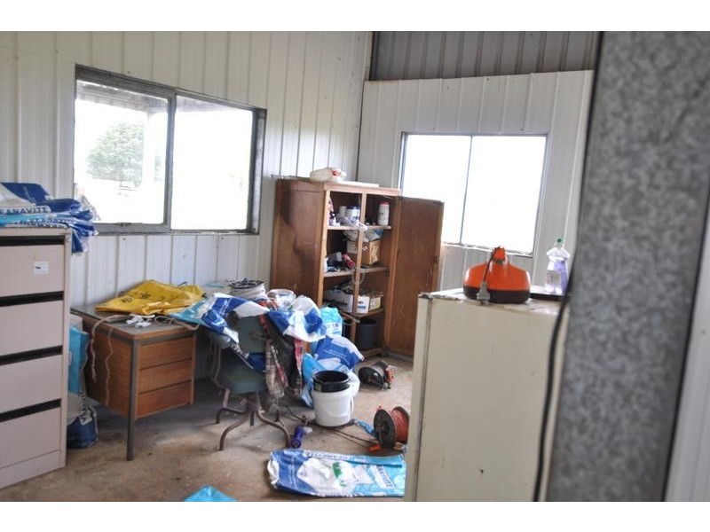 83 Depot Road, Camperdown VIC 3260