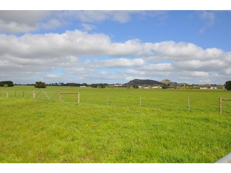 83 Depot Road, Camperdown VIC 3260