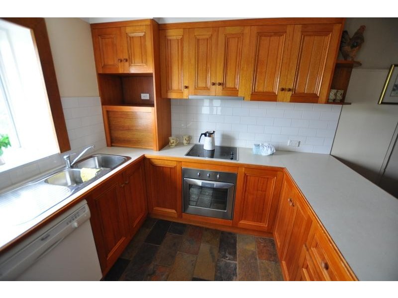 83 Depot Road, Camperdown VIC 3260