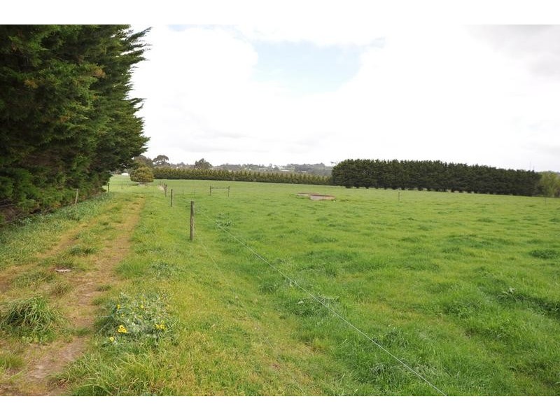 83 Depot Road, Camperdown VIC 3260