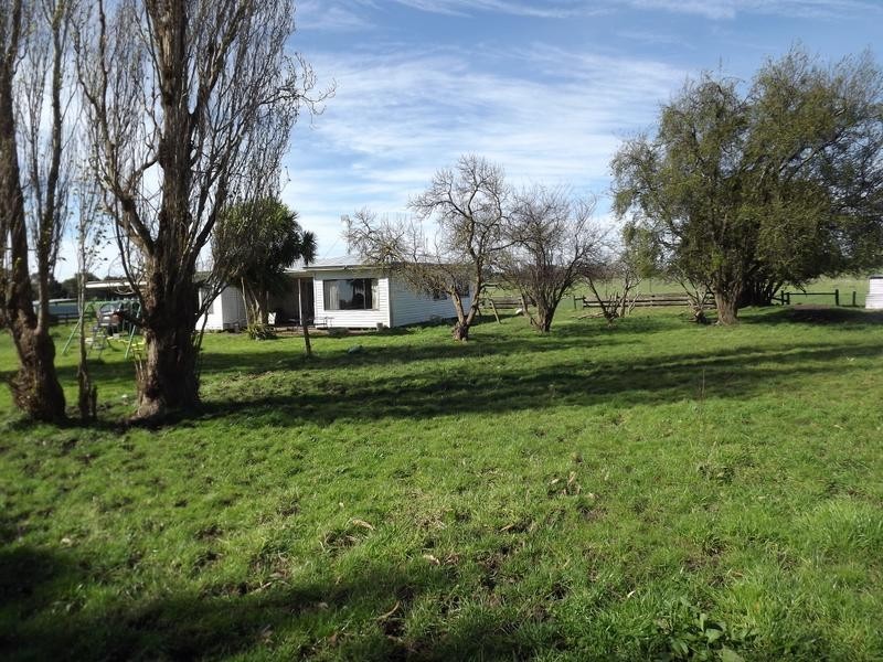 102 Neilson Road, Ecklin South VIC 3265