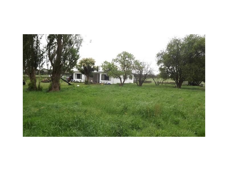 102 Neilsons Road, Ecklin South VIC 3265