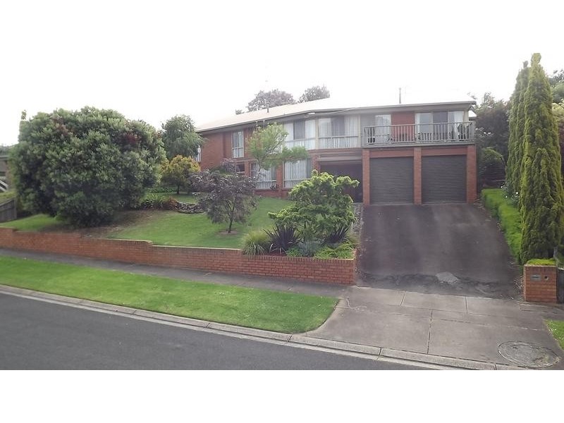 11 Kingfisher Grove, Warrnambool VIC 3280