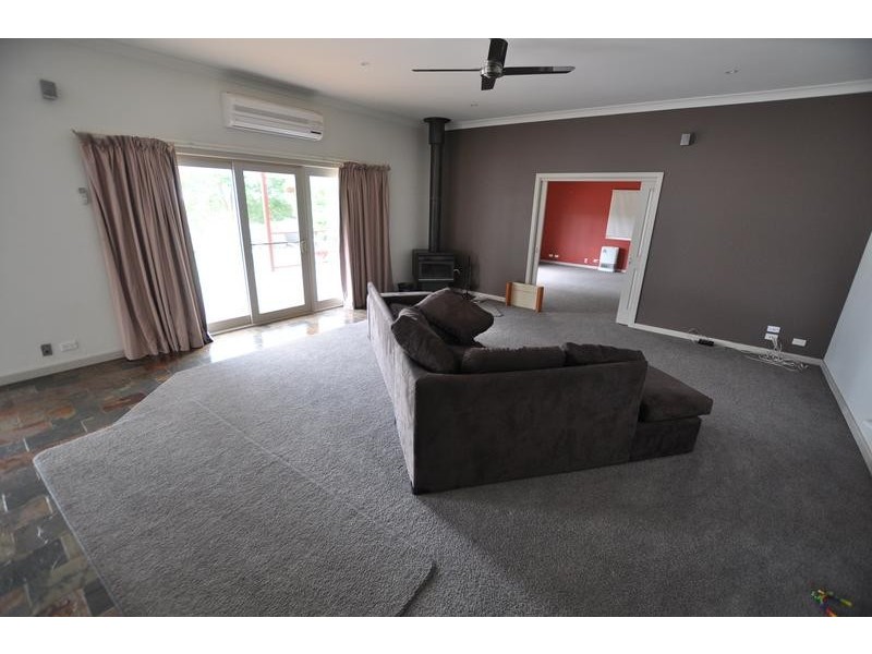 54 Glenormiston Road, Noorat VIC 3265